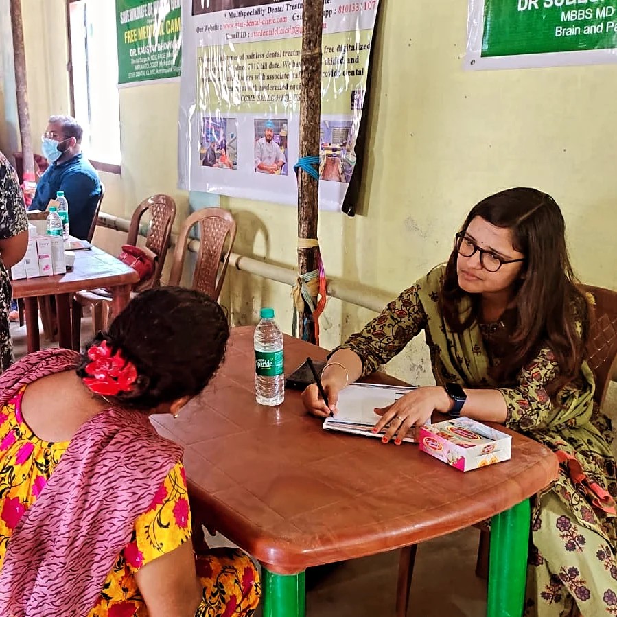 Free health camp at Sepoydhura tea estate,Rongtong in association with 'Save wildlife of North Bengal'